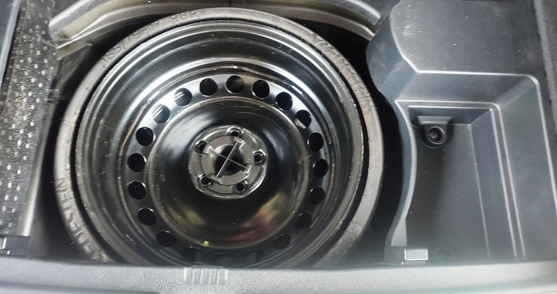 Mercedes-Benz GLK cena 74900 przebieg: 255000, rok produkcji 2013 z Pszczyna małe 106